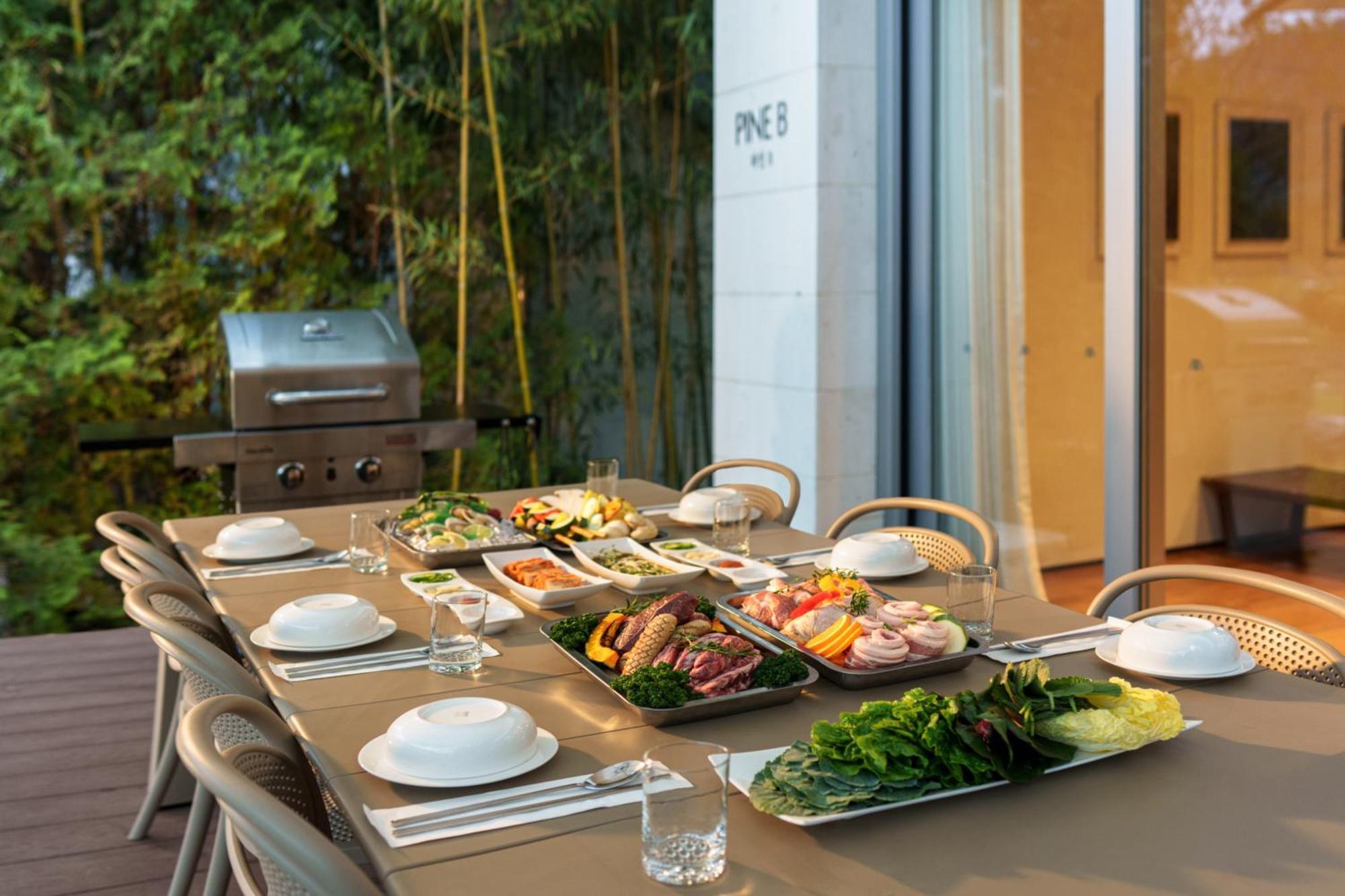 The Suites Hotel Namwon Exteriör bild