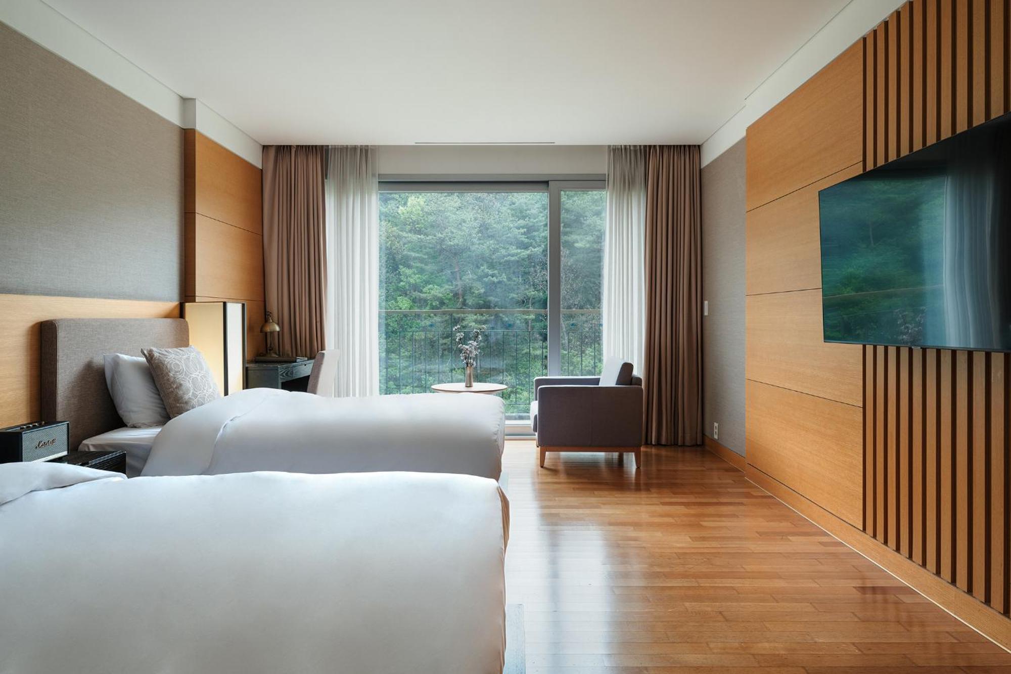 The Suites Hotel Namwon Exteriör bild
