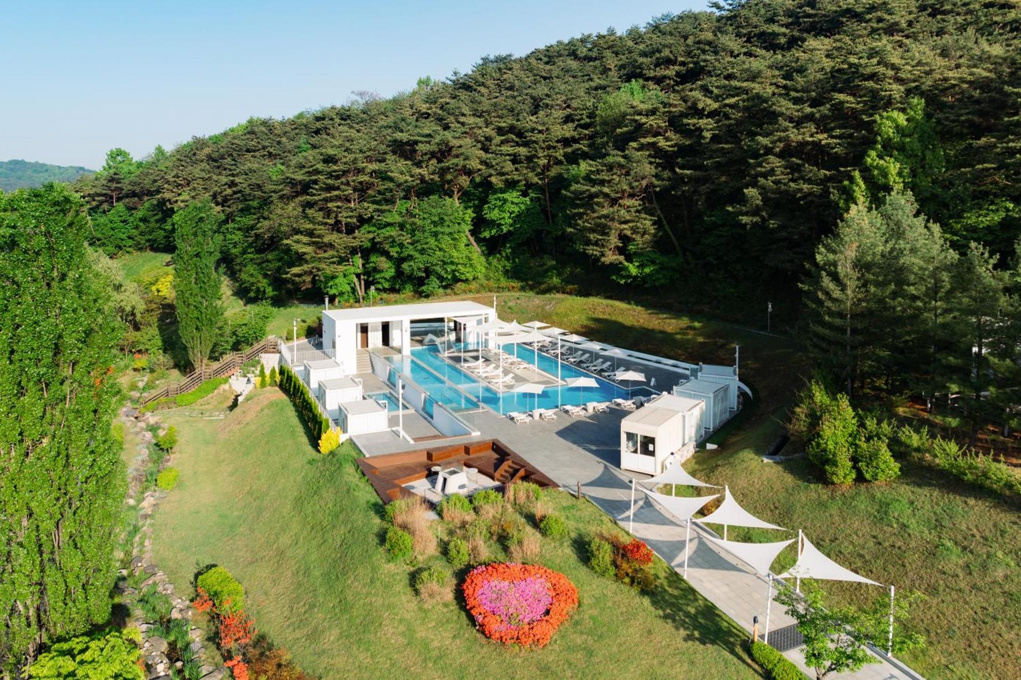 The Suites Hotel Namwon Exteriör bild